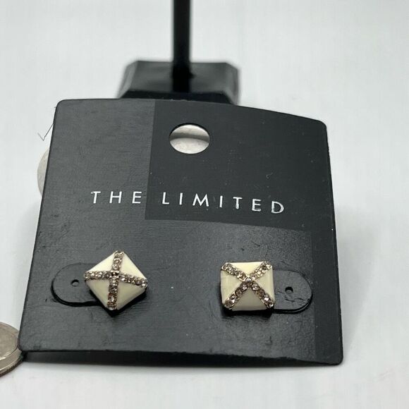 The White SIlver Post Earrings Post $16 ea or bundle 3/$25 - Picture 3 of 5